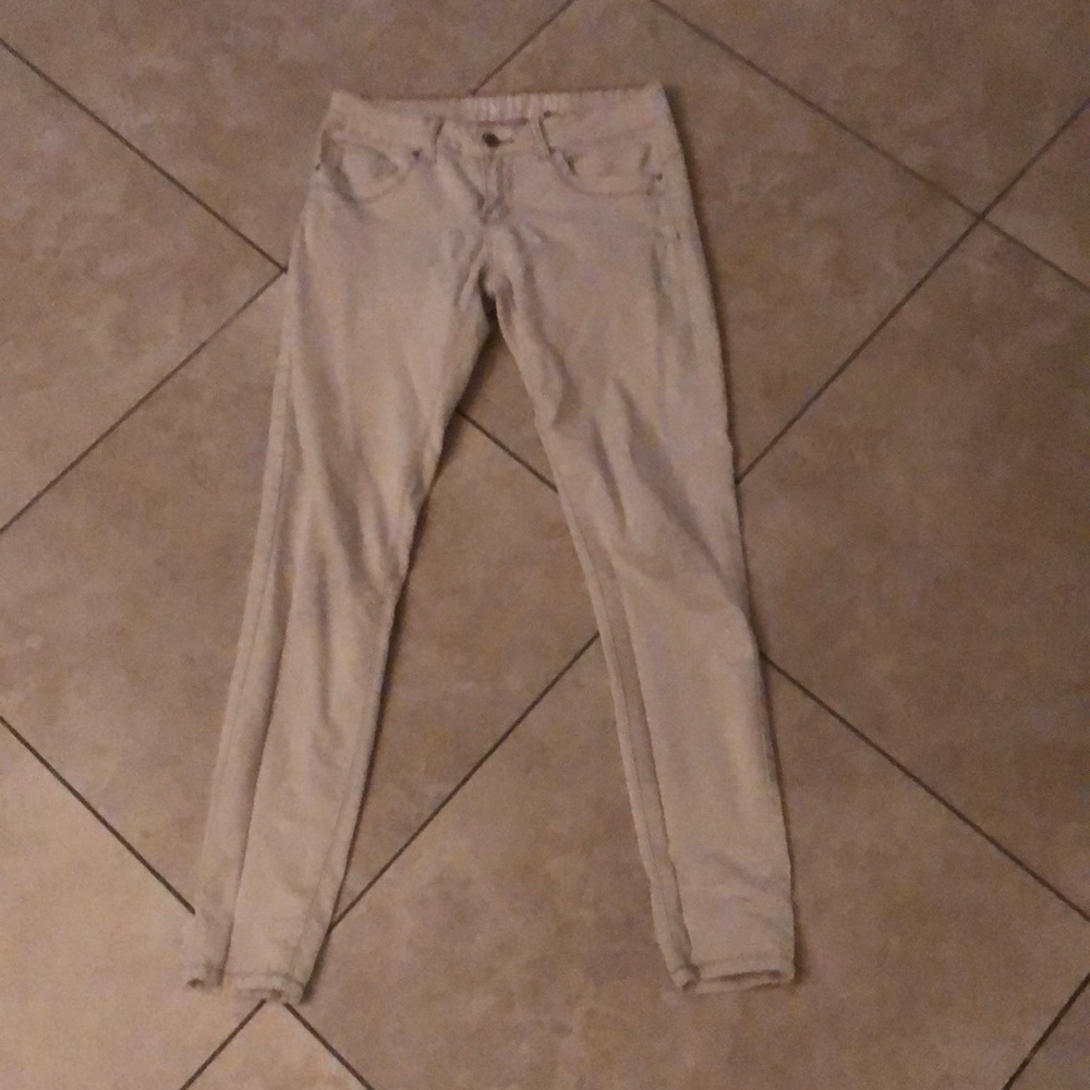 Khakis skinny jeans